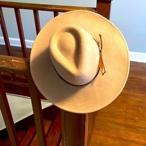 Never worn wool hat!